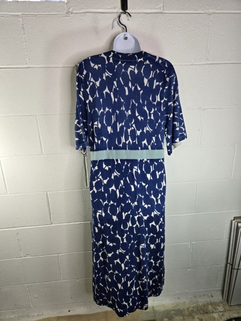 Boden 100% Wool Sweater Dress Surplice V Neck Floral Midi Long Dress - Picture 5 of 9